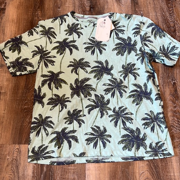 Other - NWT Tropical Shirt